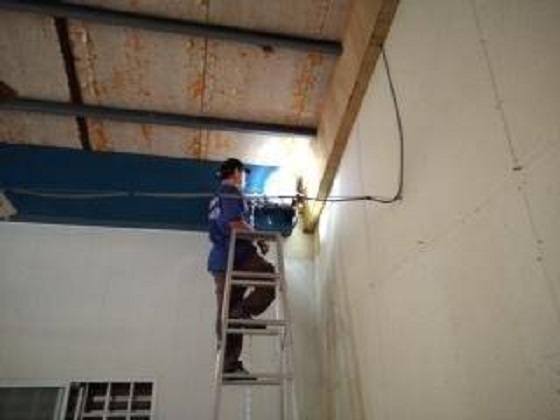 台南鐵捲門維修