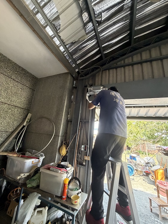 台南東山區鐵捲門維修